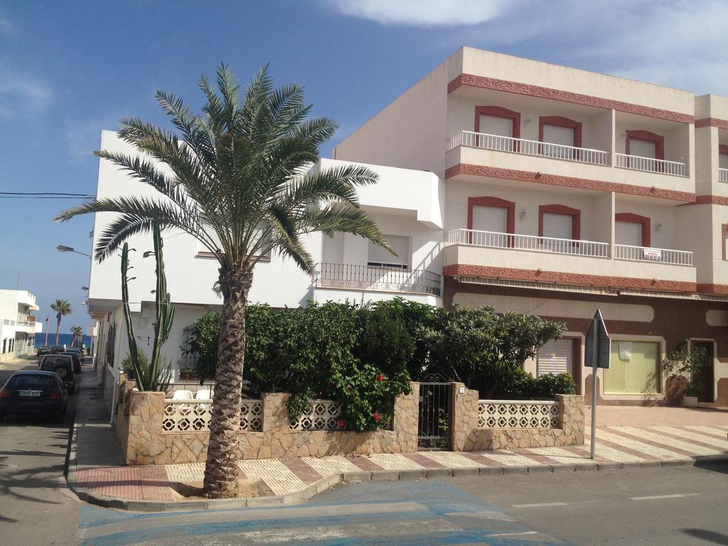 Apartamentos Sol Andaluz 카로보네라스 외부 사진