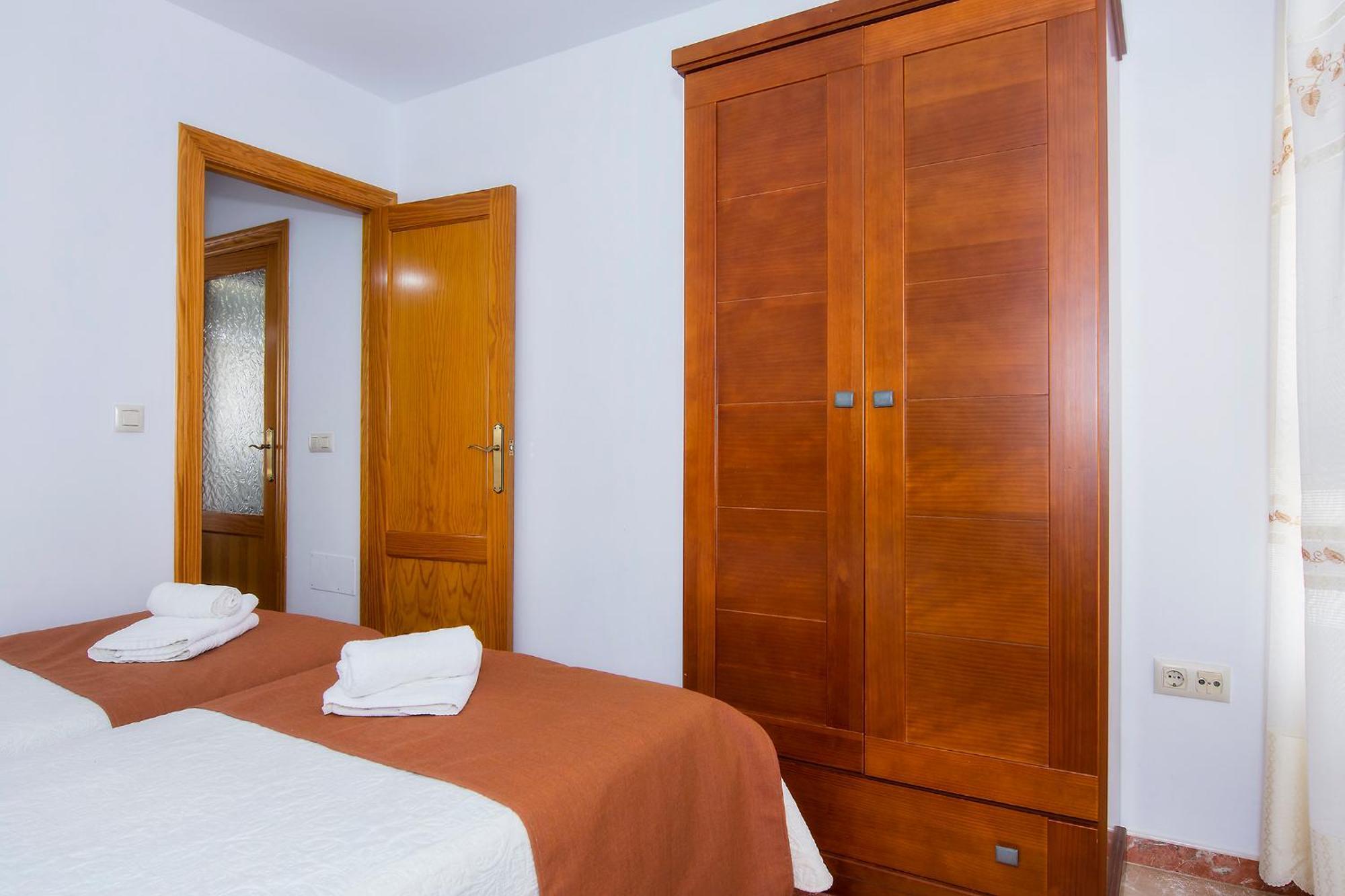 Apartamentos Sol Andaluz 카로보네라스 외부 사진