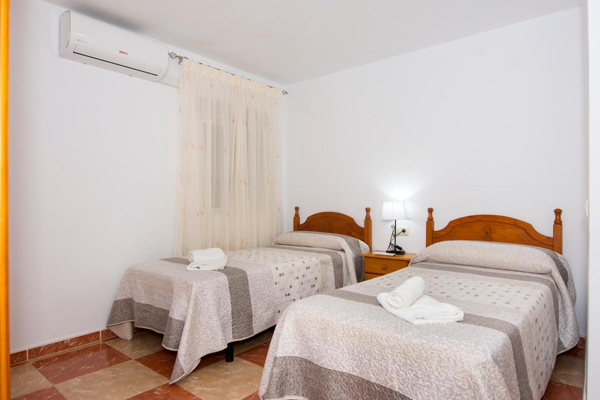 Apartamentos Sol Andaluz 카로보네라스 외부 사진