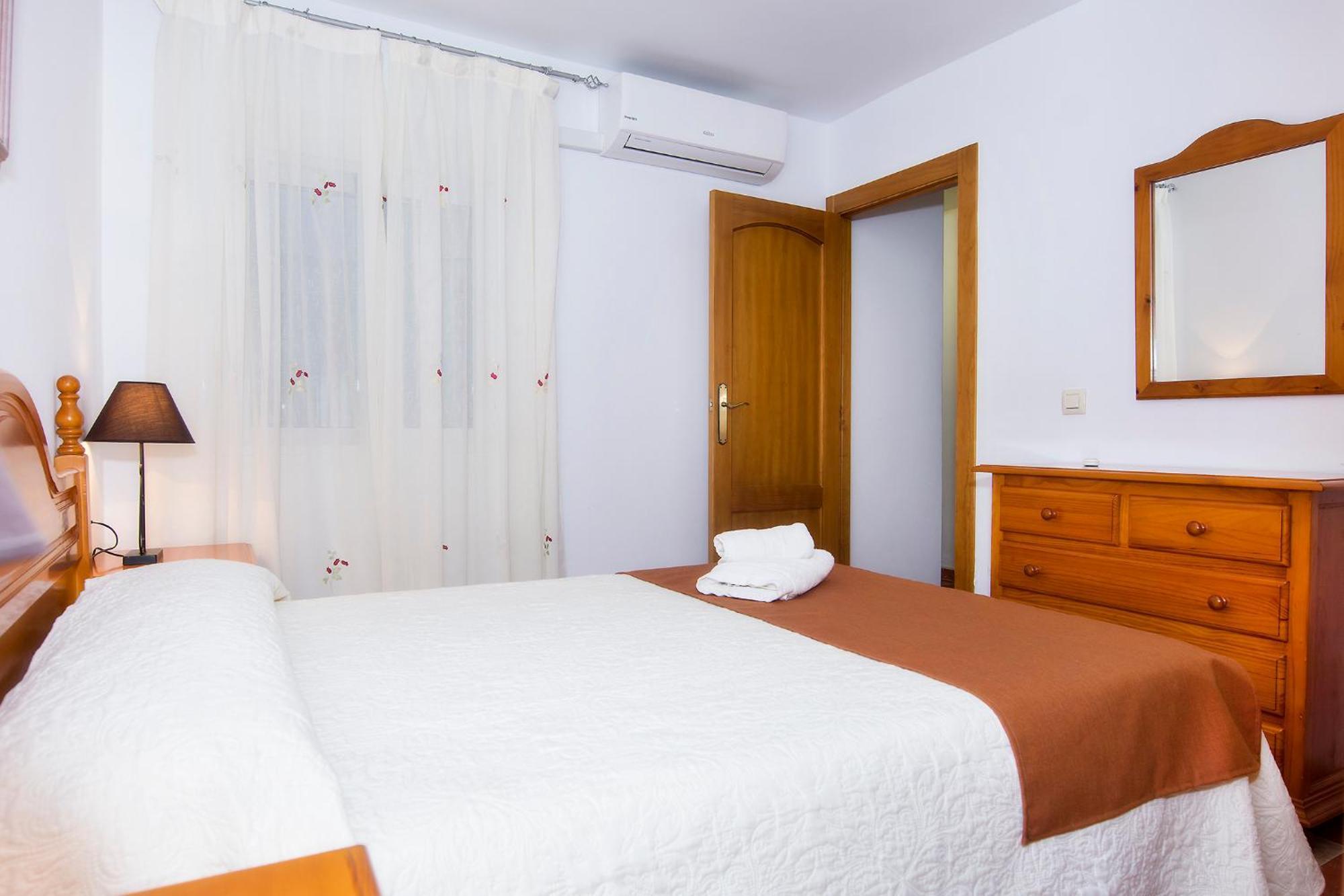 Apartamentos Sol Andaluz 카로보네라스 외부 사진