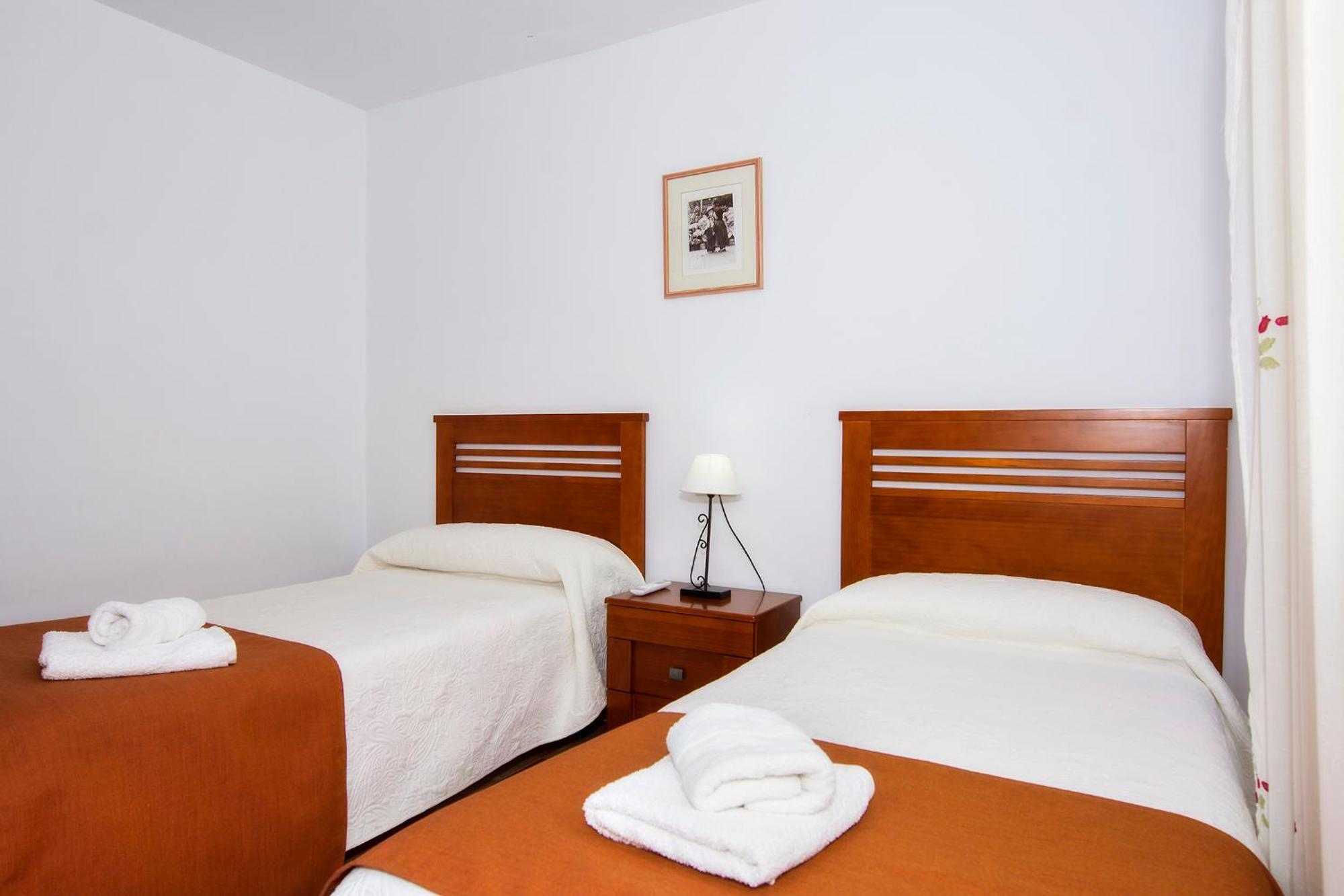 Apartamentos Sol Andaluz 카로보네라스 외부 사진