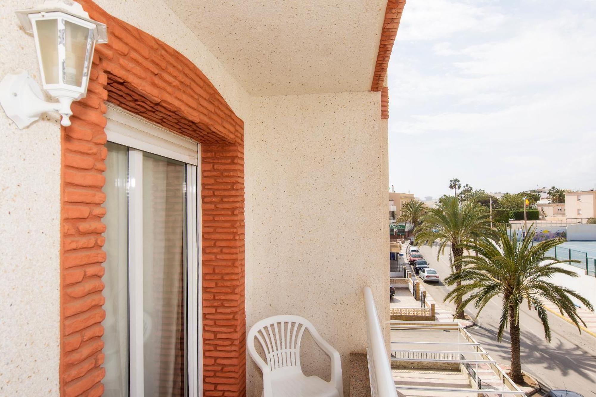Apartamentos Sol Andaluz 카로보네라스 외부 사진